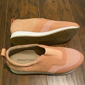 New Peach Leather Slip-on Donald Pliner Shoes